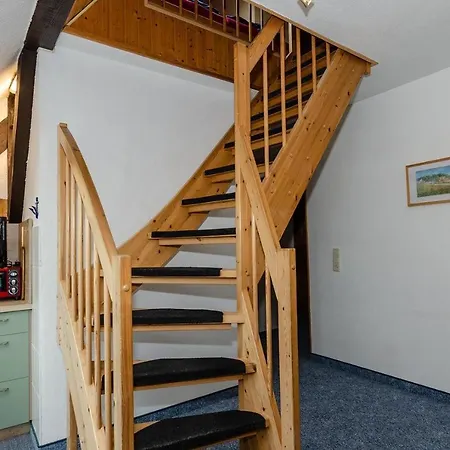 Ferienwohnung-auf-ruegen-fuer-3-erwachsene-und-1-kind-in-schaprode-zi6 Apartmán Schaprode