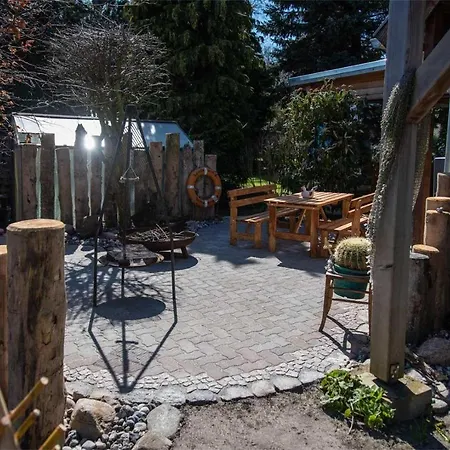 Ferienwohnung-auf-ruegen-fuer-3-erwachsene-und-1-kind-in-schaprode-zi6 Schaprode